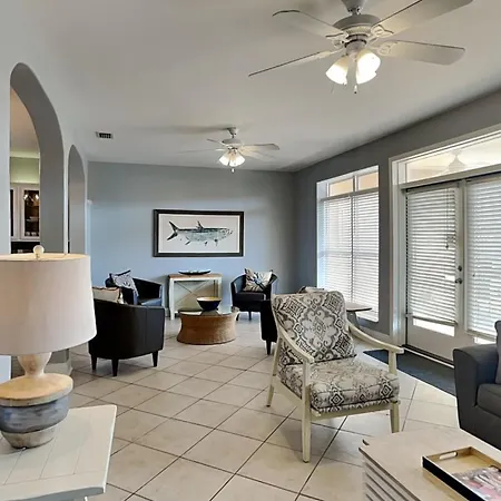 Heron Pointe B-2