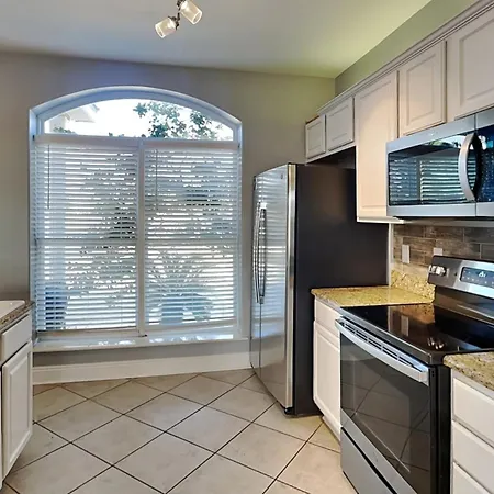 Heron Pointe B-3